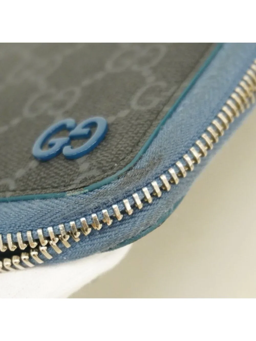 Gucci Wallet GG Supreme Blue Black Silver
